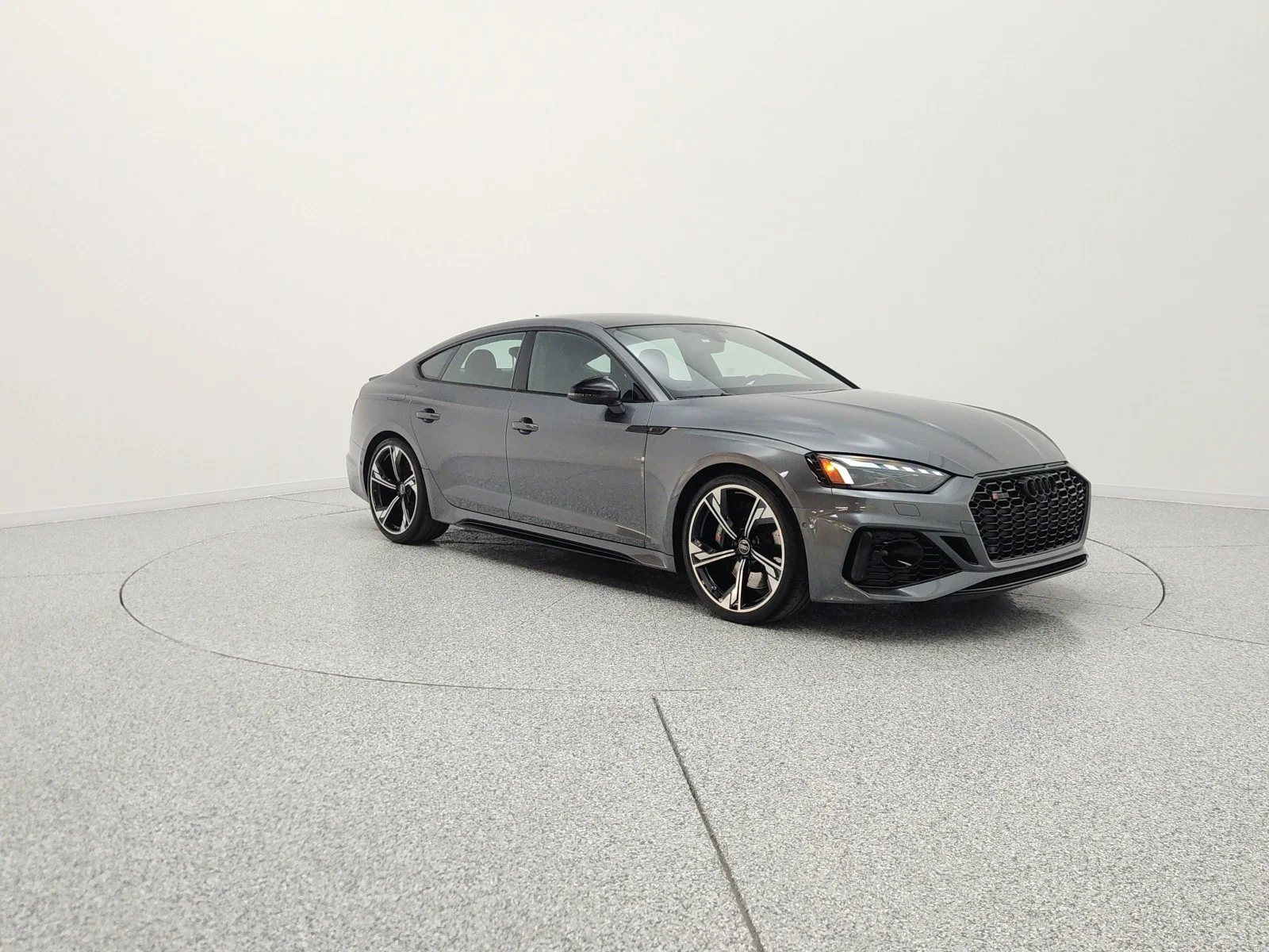 Used 2024 Daytona Gray Pearl Effect Audi 2.9 TFSI quattro image 3