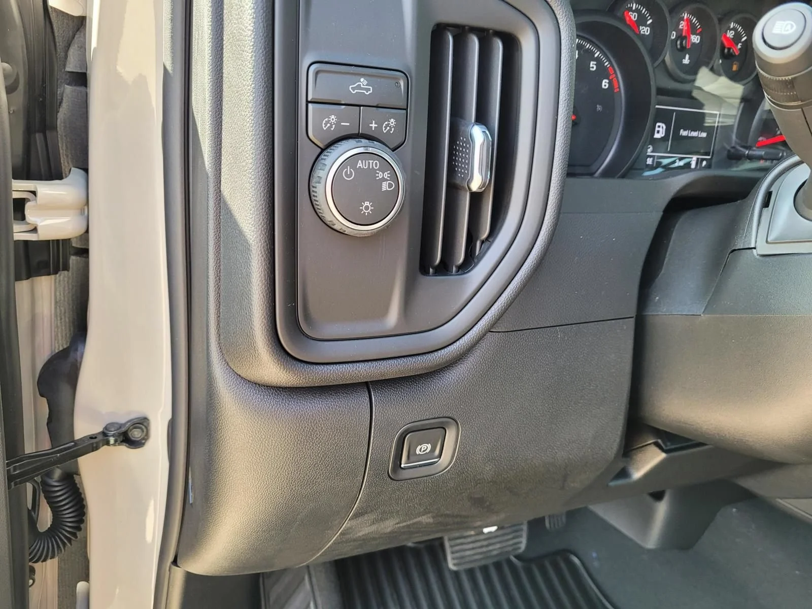 2026 Chevrolet Silverado 1500 Custom - Photo 16