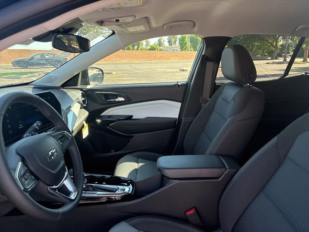 2026 Chevrolet Trax LT - Photo 15
