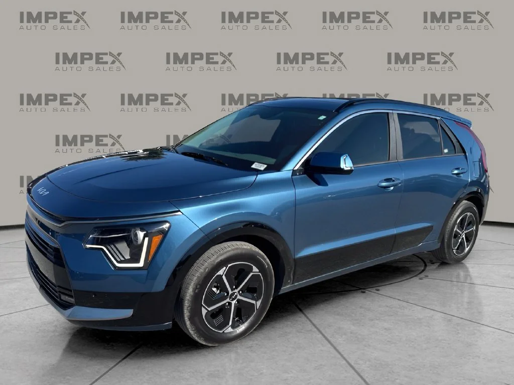 Used 2025 Blue Kia SX image 1