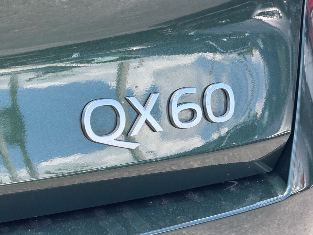 Used 2026 Green INFINITI LUXE image 9