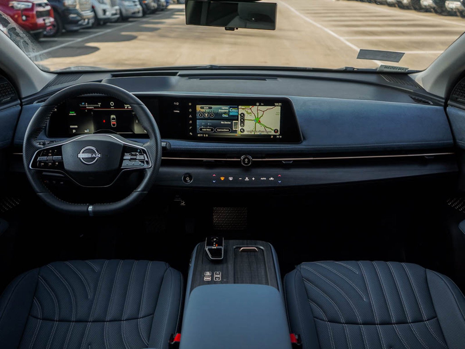 2025 Nissan ARIYA Platinum+ - Photo 14