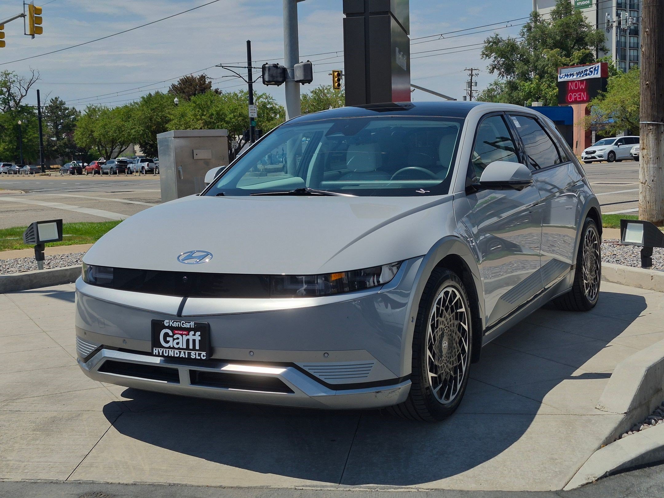 2024 Hyundai IONIQ 5 Limited - Photo 9