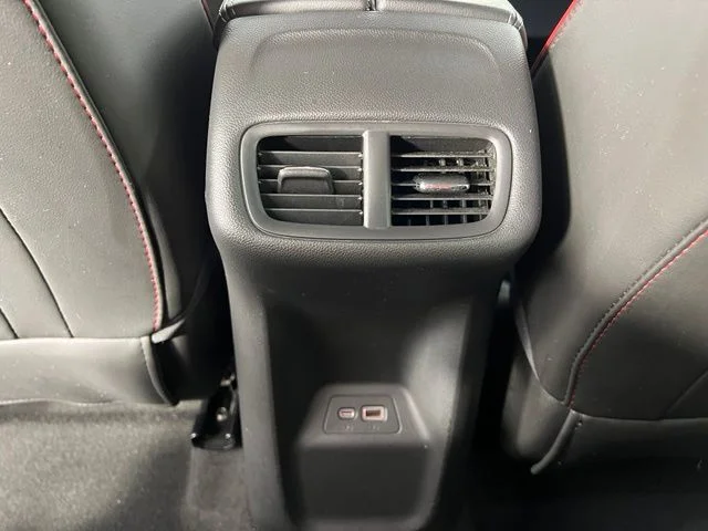 Used 2022 Black Buick Essence image 35