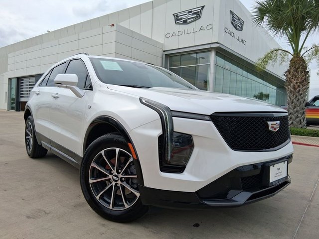 2025 Cadillac XT4 Sport