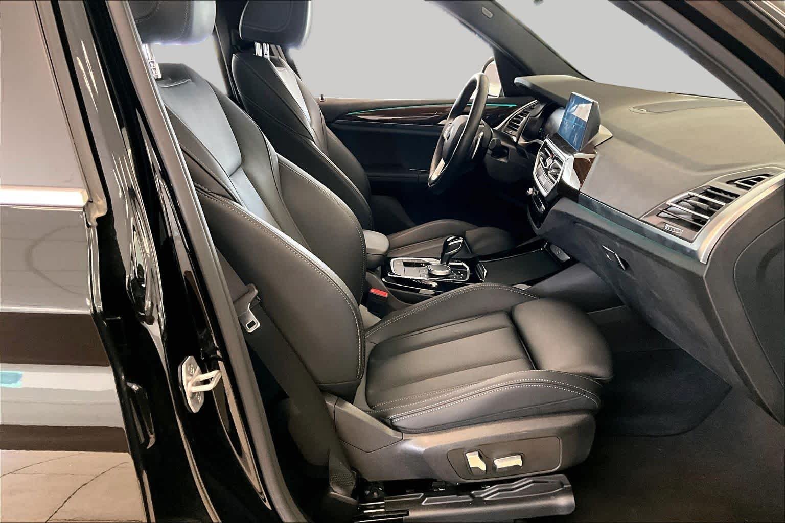 Used 2023 Jet Black BMW sDrive30i image 8