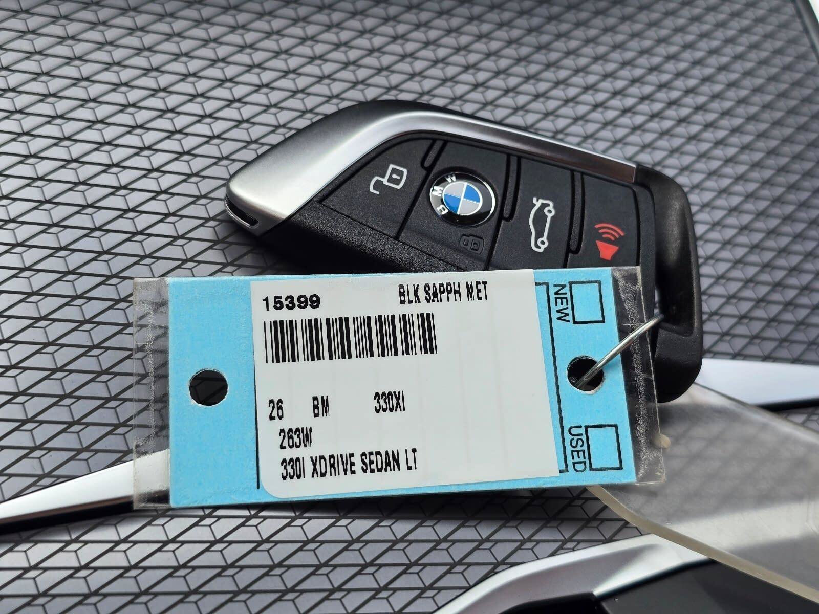 New 2026 Black Sapphire Metallic BMW 330i xDrive image 31