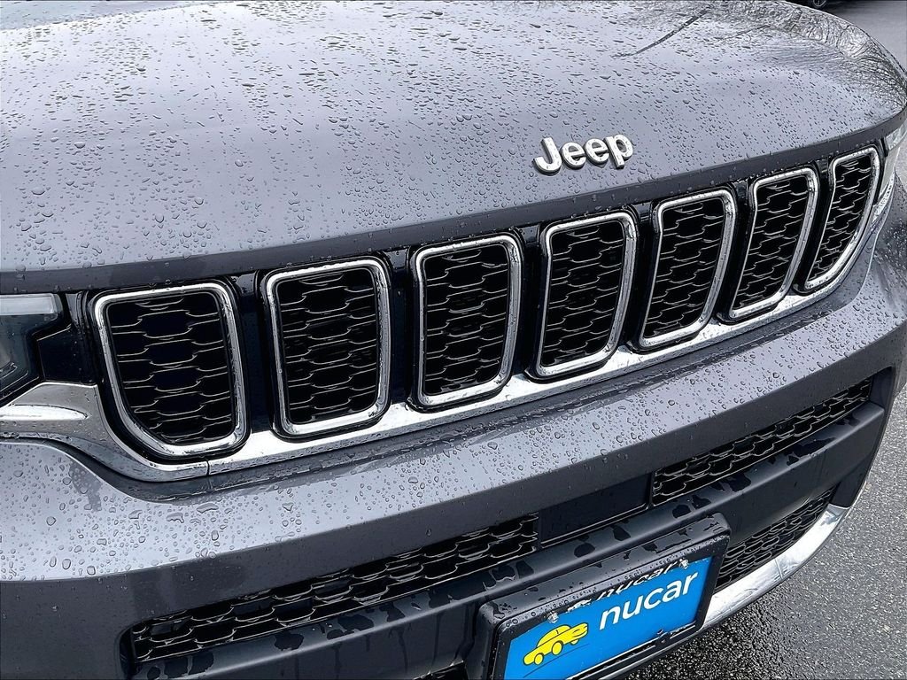 Used 2021 Gray Jeep Limited image 29