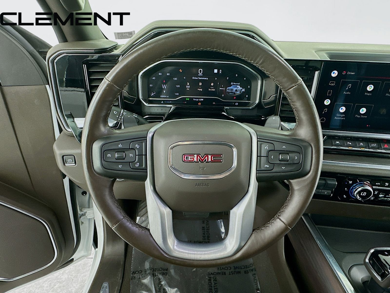 Used 2022 White GMC SLT image 14