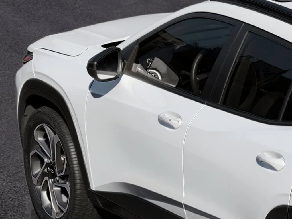 New 2026 Summit White Chevrolet 2RS image 6