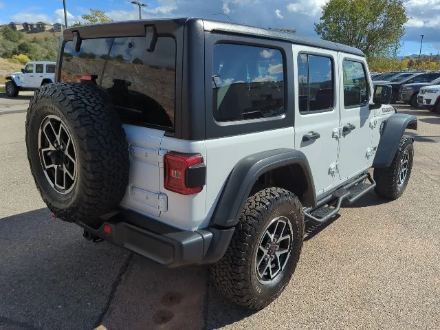 Used 2024 White Jeep Rubicon image 4