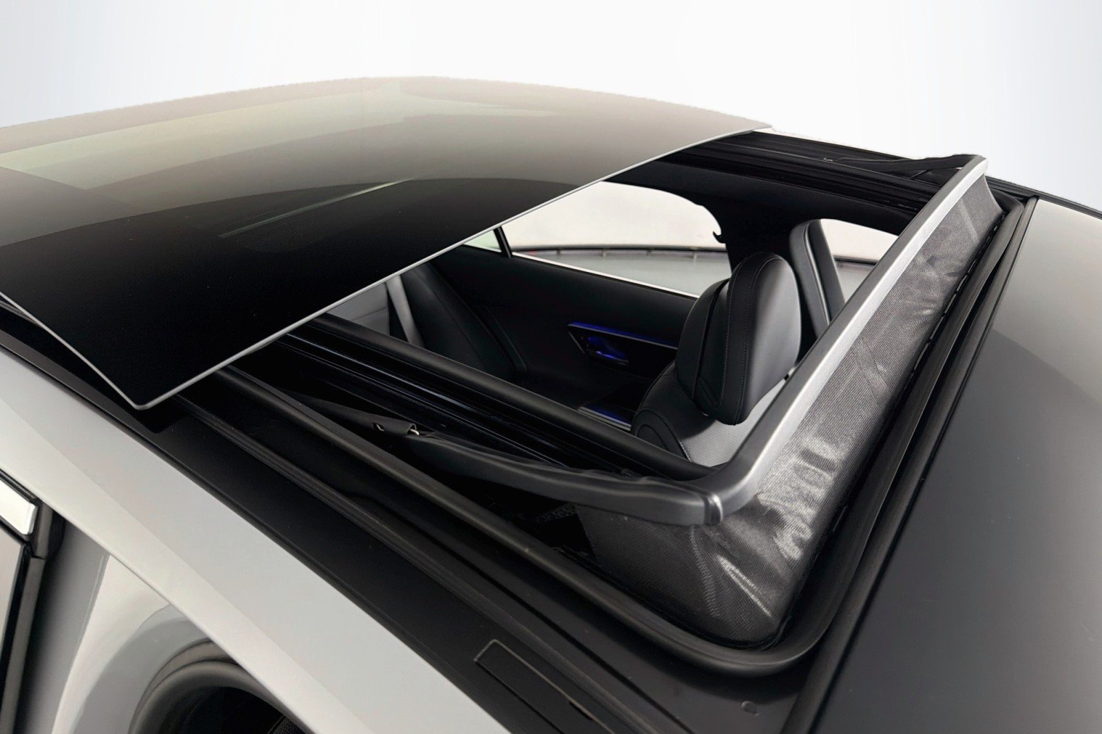 New 2026 MANUFAKTUR Alpine Grey Mercedes-Benz C 300 Sedan image 21