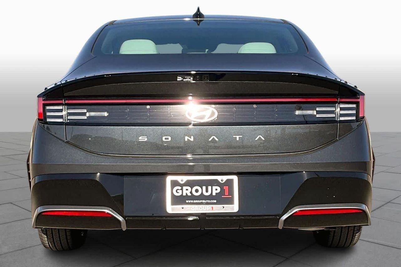 New 2026 Portofino Gray Hyundai SEL Sport image 4