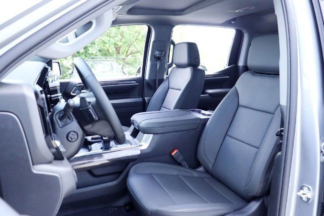 2026 Chevrolet Silverado 1500 LTZ - Photo 9