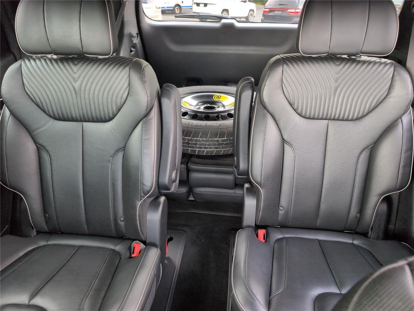 Used 2024 Sierra Burgundy Hyundai Calligraphy image 32