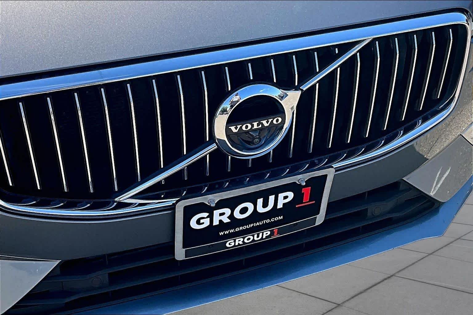 Used 2019 Osmium Grey Metallic Volvo Inscription image 29
