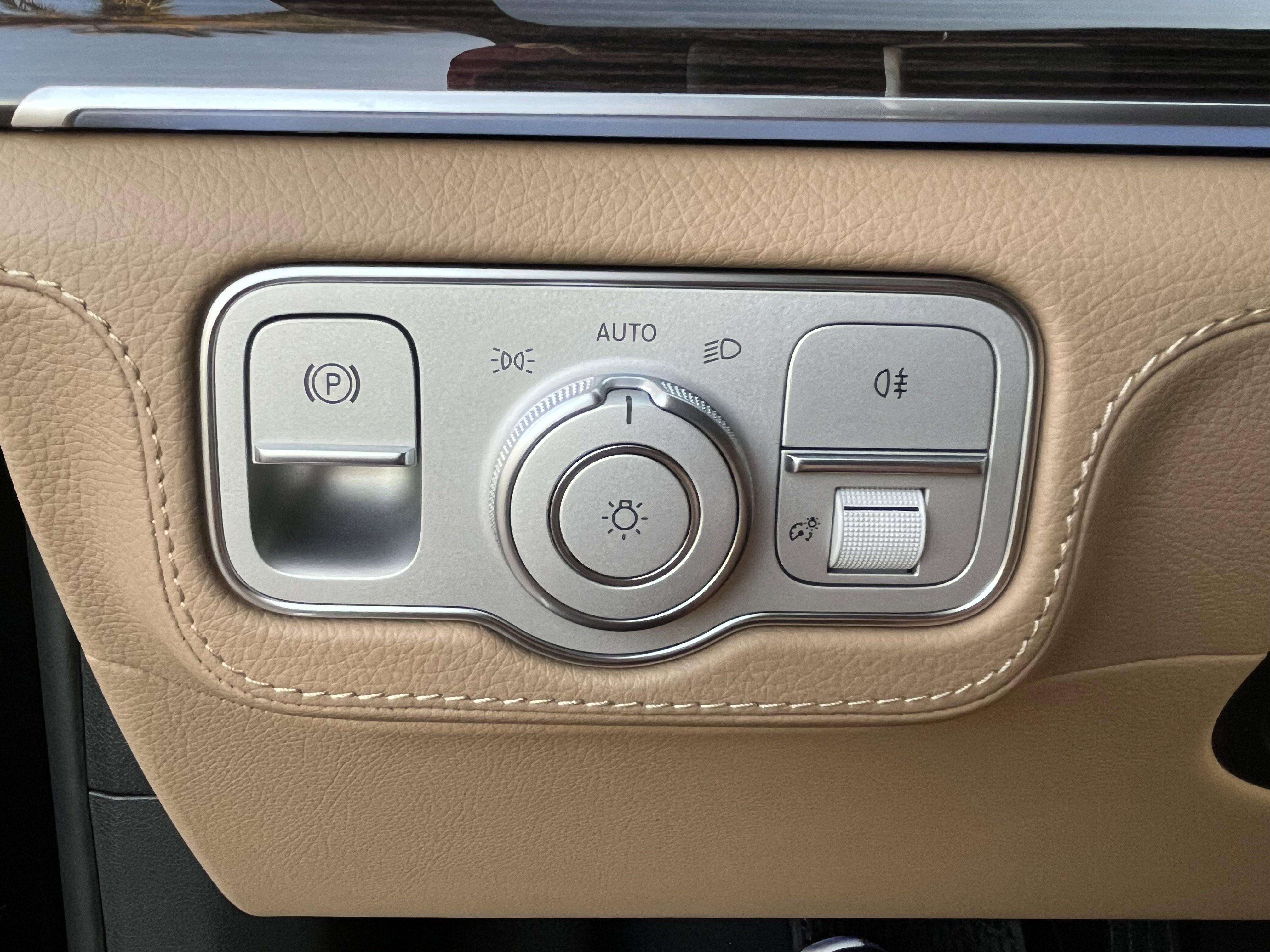 New 2026 OBSIDIAN BLACK Mercedes-Benz GLE 450 image 24