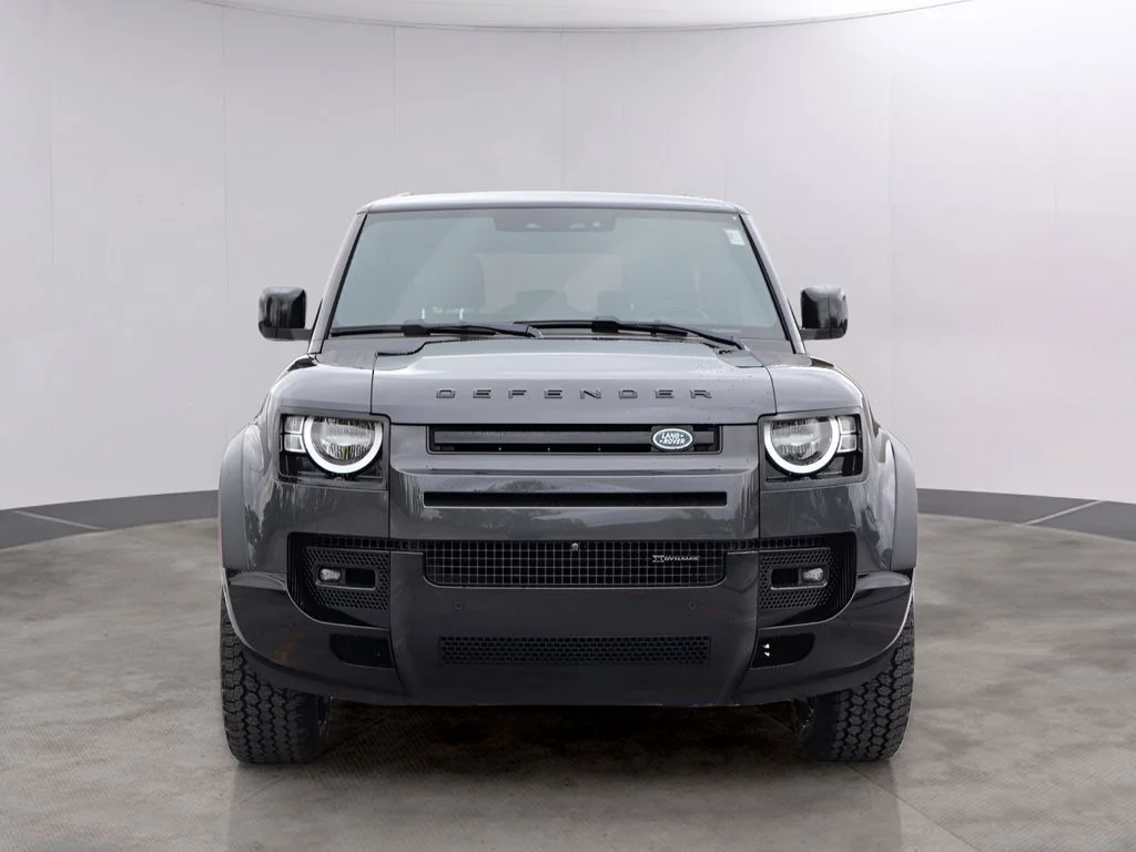 Used 2022 Land Rover Defender X-Dynamic S with VIN SALEY6RU8N2083754 for sale in Kansas City