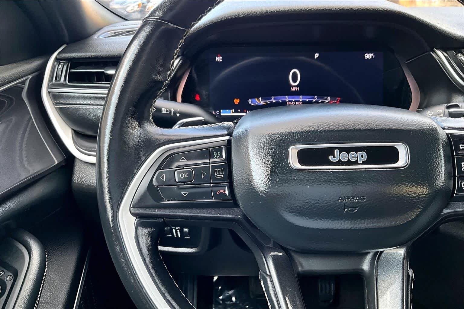Used 2021 Diamond Black Crystal Pearlcoat Jeep Altitude image 24
