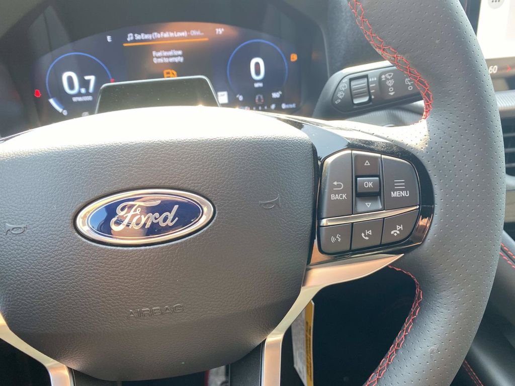 New 2026 Agate Black Metallic Ford ST-Line image 20