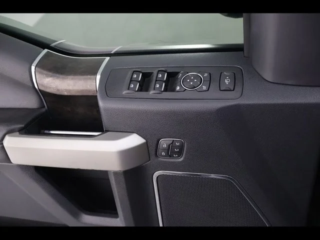 Used 2022 Black Ford Lariat image 33