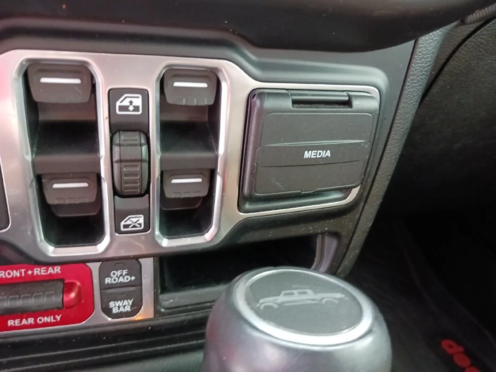 Used 2020 Red Jeep Rubicon image 27