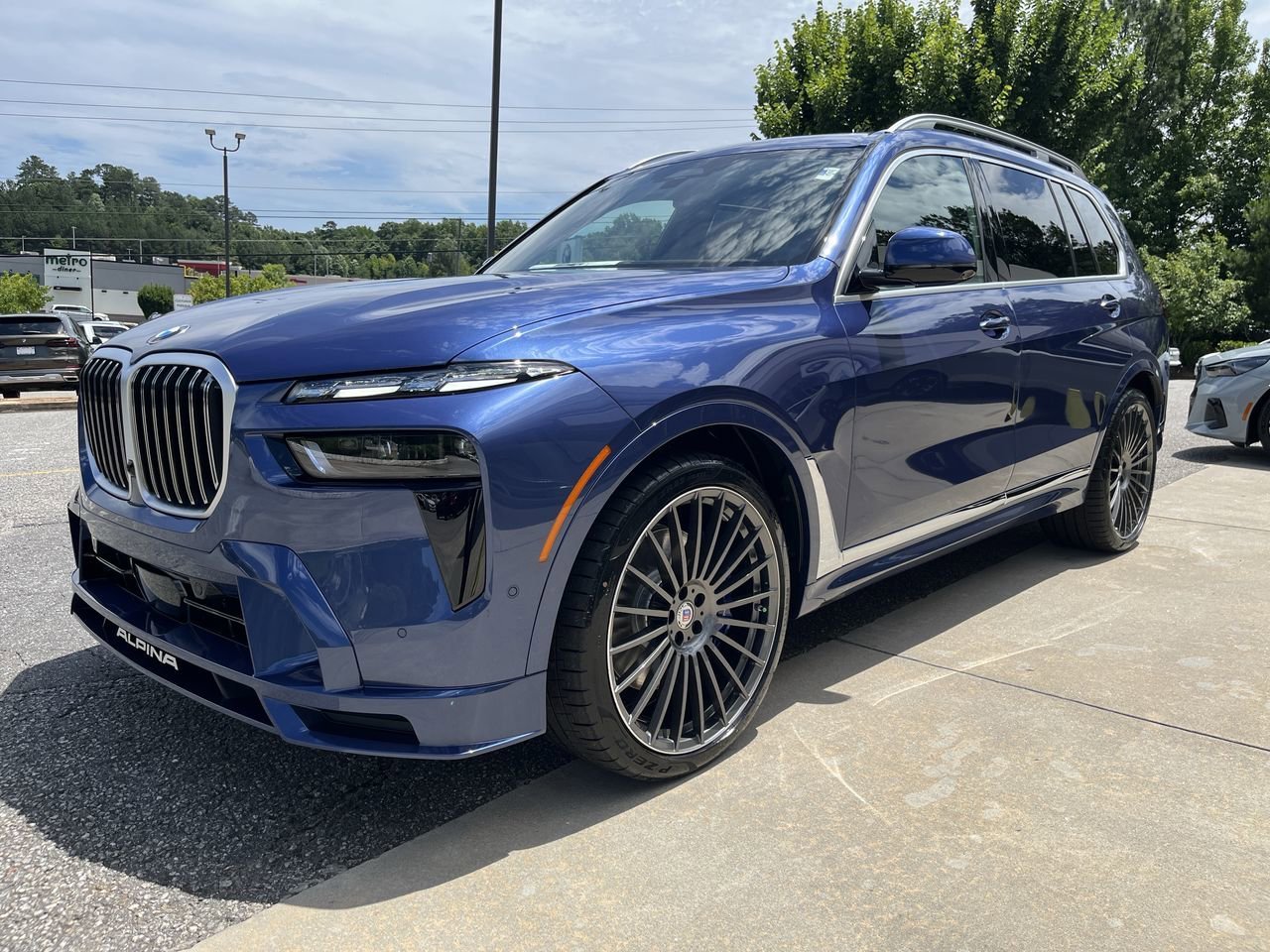 New 2026 ALPINA Blue Metallic BMW ALPINA XB7 image 4