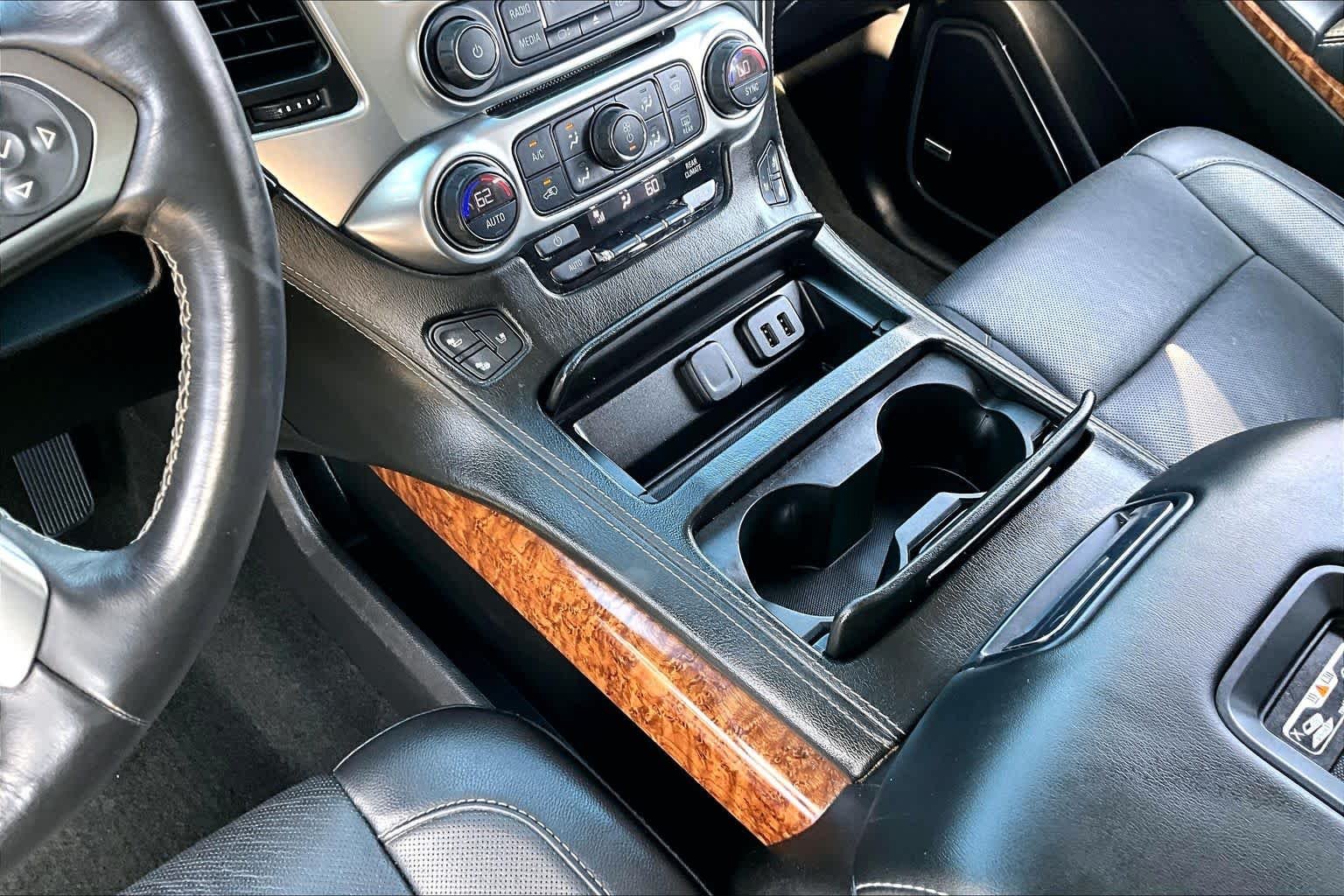 Used 2018 Black Chevrolet Premier image 17