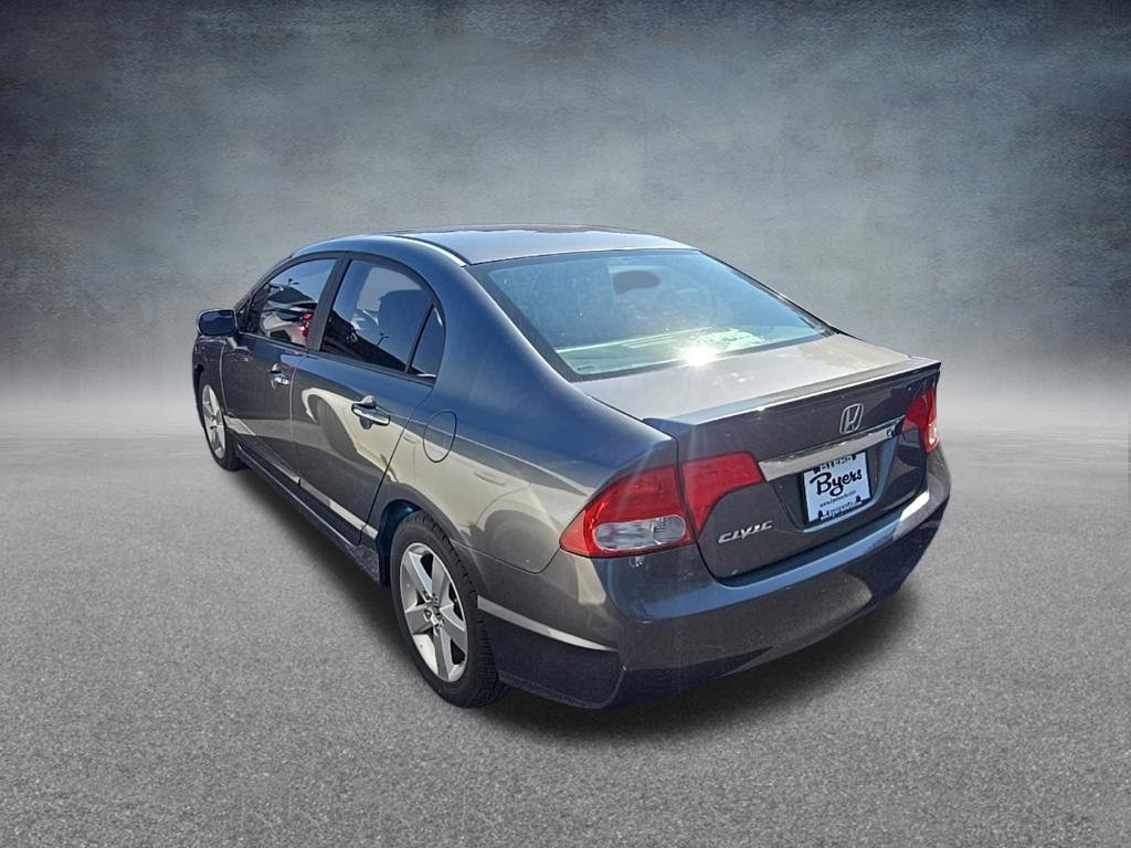 Used 2011  Honda LX-S image 4