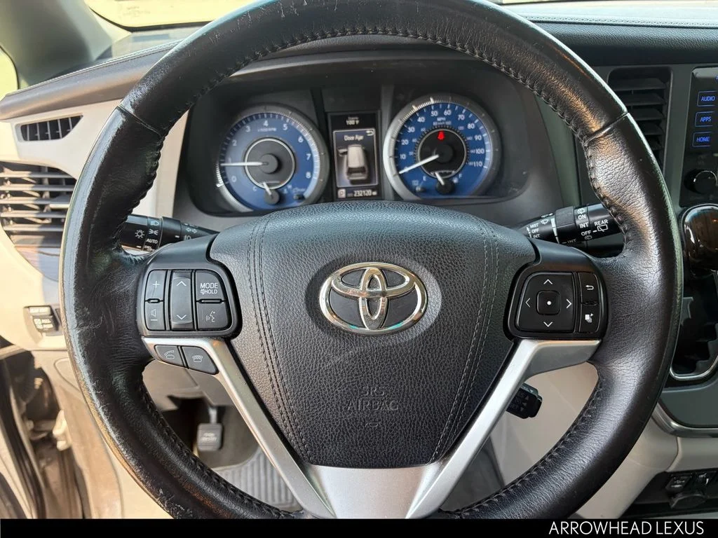 Used 2015 Gray Toyota XLE image 13
