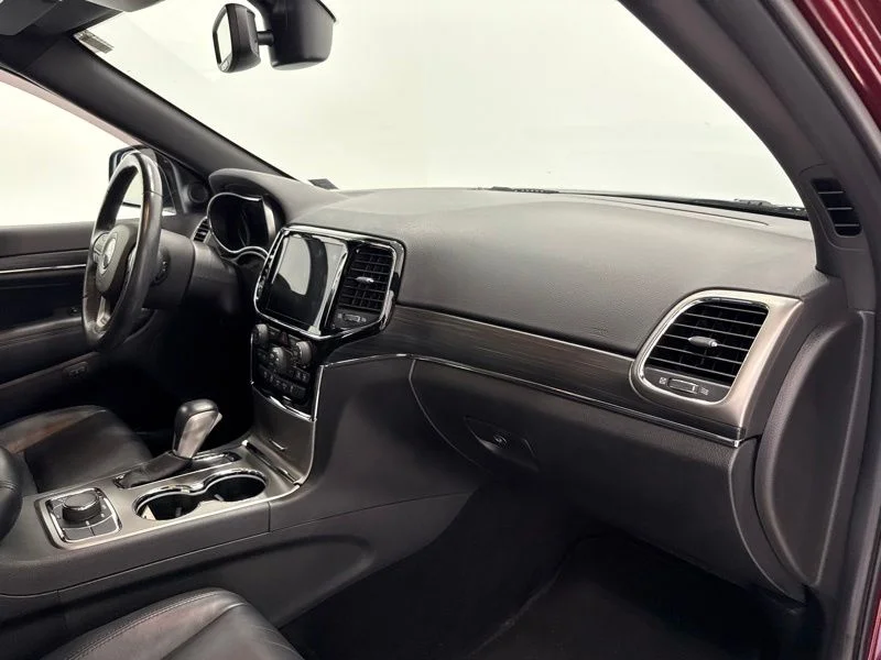 Used 2020 Red Jeep Limited image 16