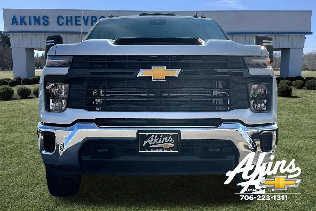 New 2026 Summit White Chevrolet Work Truck image 22