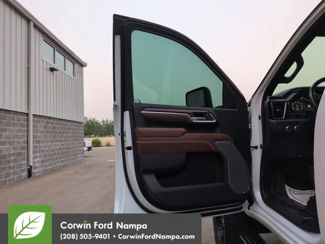 Used 2024 White GMC Denali Ultimate image 10