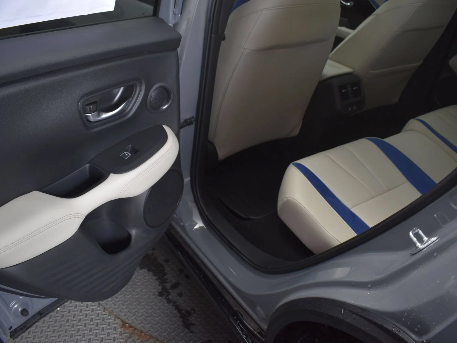 New 2025 Urban Gray Pearl Acura w/A-Spec Advance Package image 20