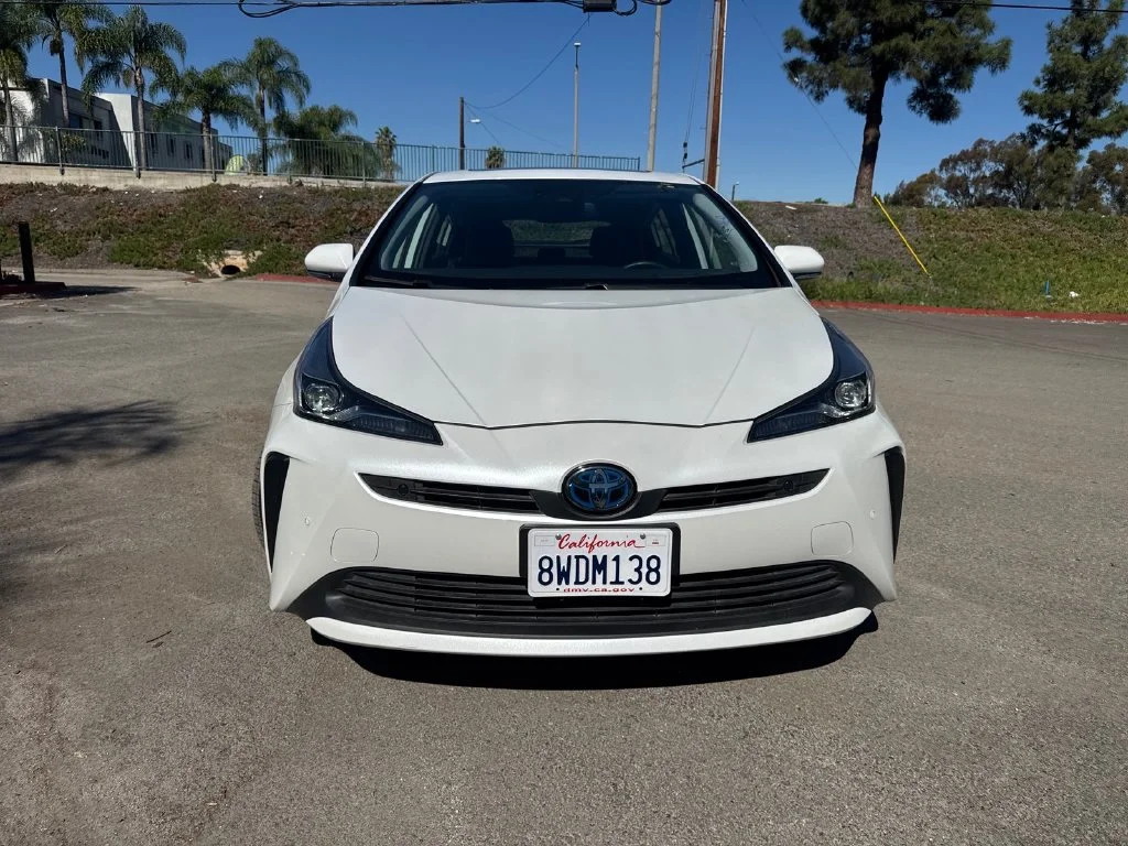 Used 2021 Beige Toyota XLE image 8