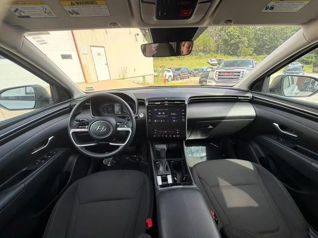 Used 2024 Shimmering Silver Hyundai SEL image 18