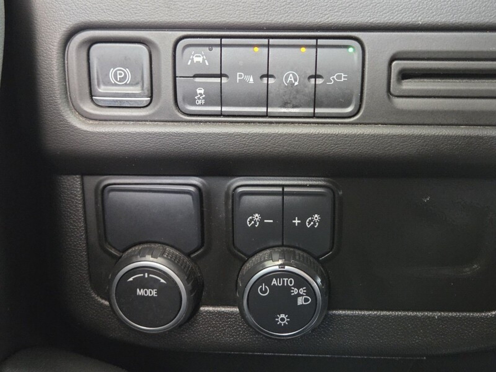Used 2022 Black Chevrolet LS image 35