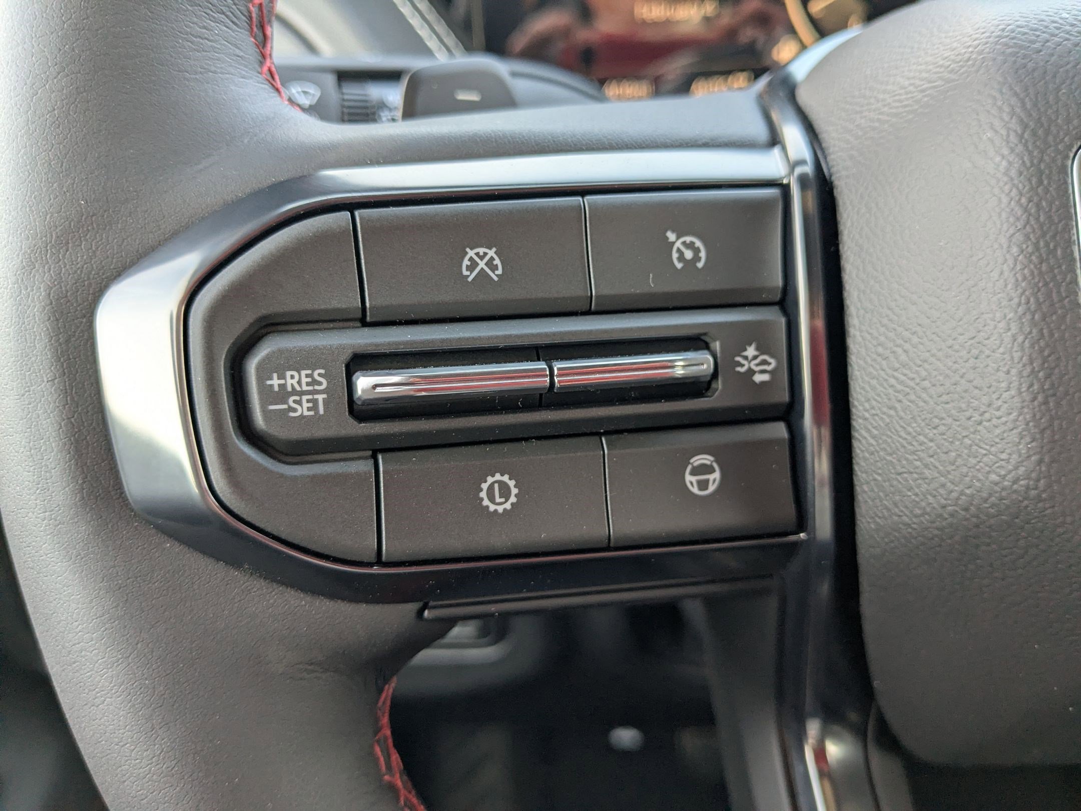 2026 GMC Yukon XL AT4 Ultimate - Photo 11