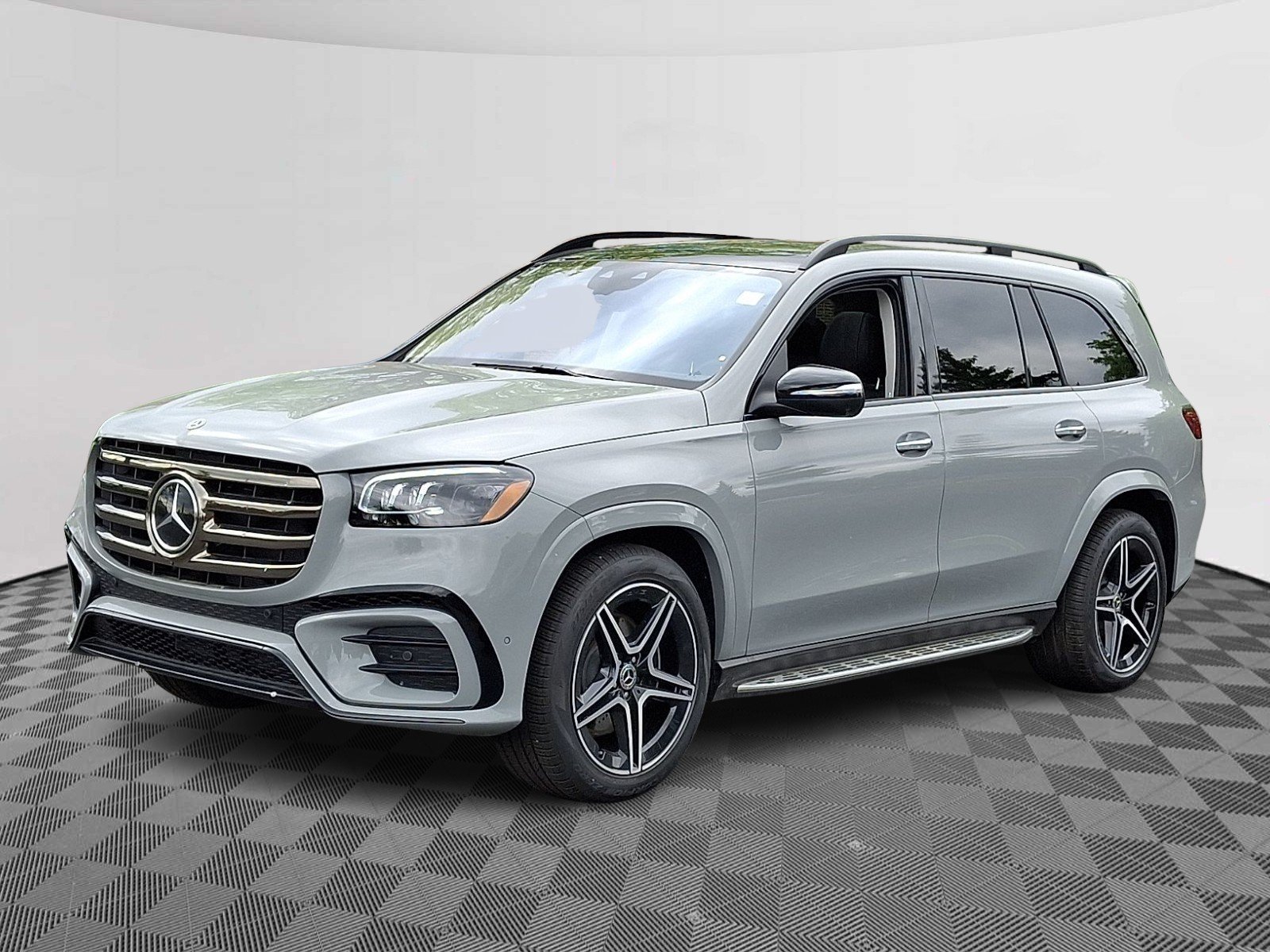 New 2026 MANUFAKTUR Alpine Grey Mercedes-Benz GLS 450 image 3