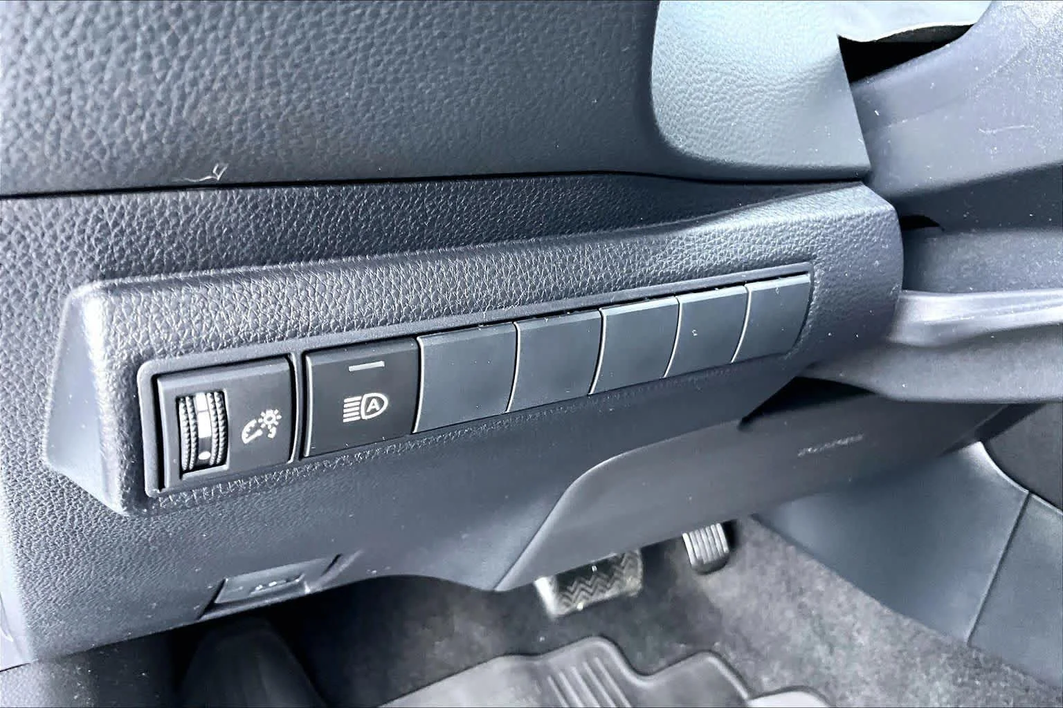 Certified Used 2024 Wind Chill Pearl Toyota SE image 32