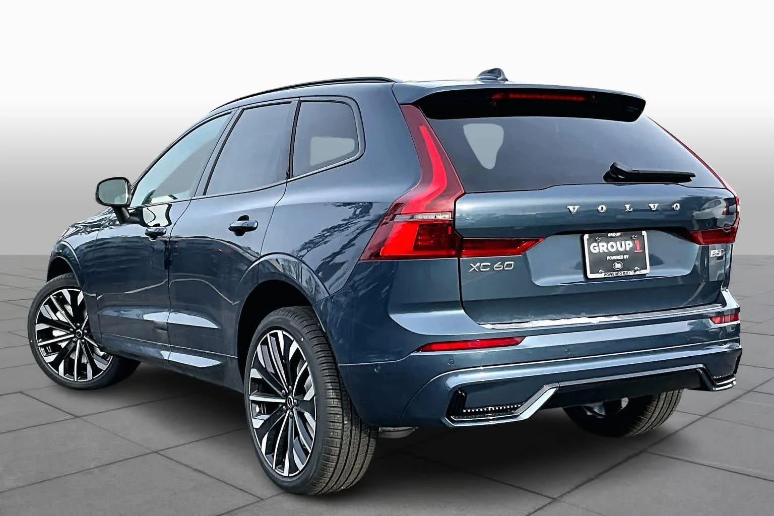 New 2026 Denim Blue Volvo Ultra image 3