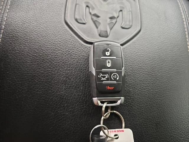 Used 2020 Bright White Clearcoat Ram Laramie image 28