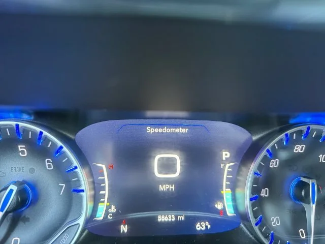 Used 2025 White Chrysler Limited image 18