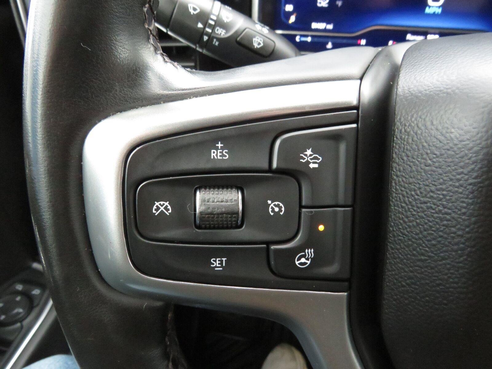 Used 2023 Glacier Blue Metallic Chevrolet RST image 33