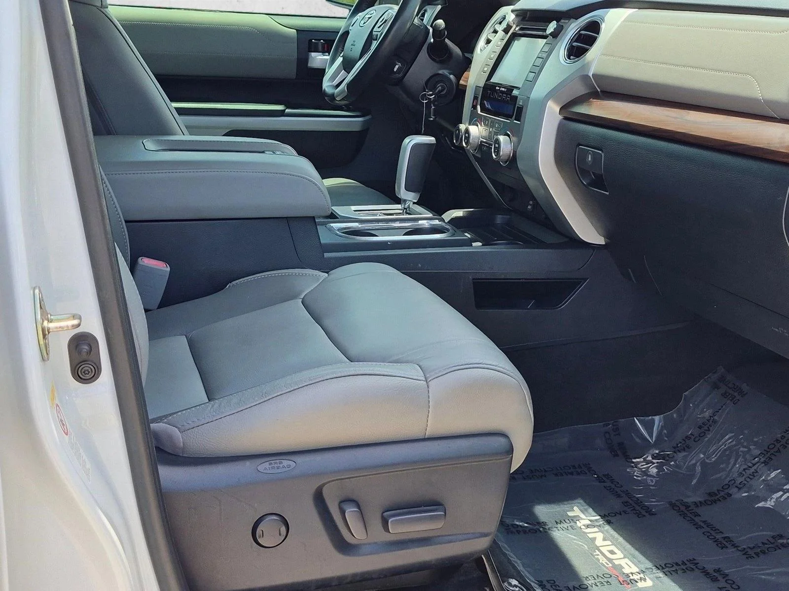 Used 2018 Super White Toyota Limited image 18