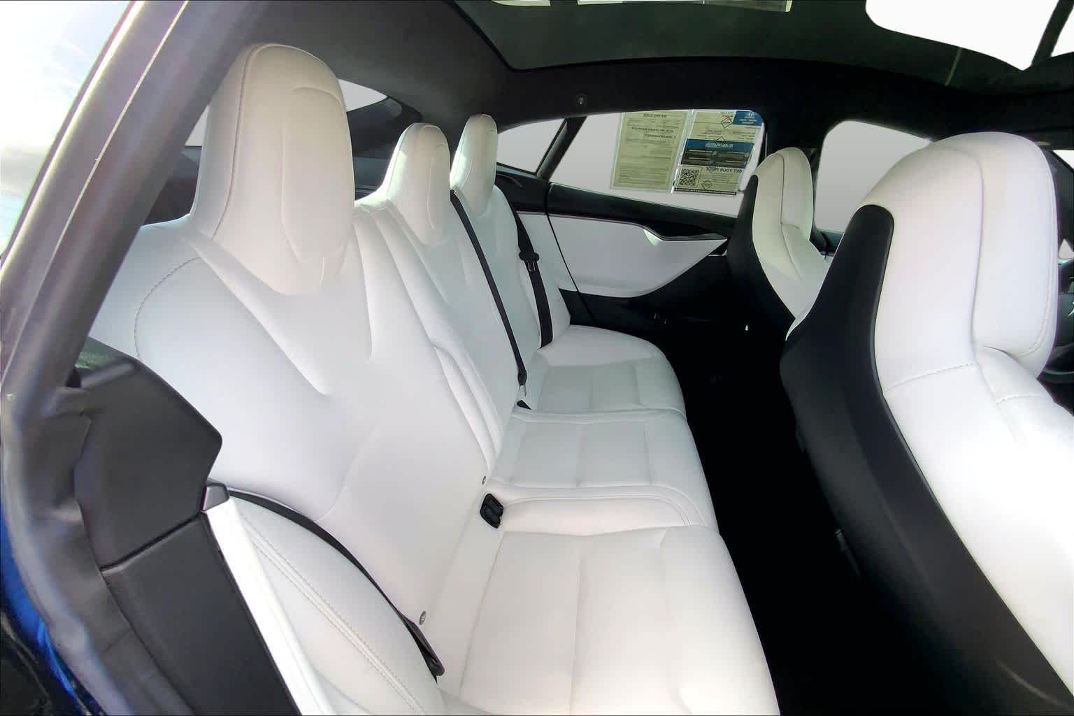 Used 2018 Obsidian Black Metallic Tesla 75D image 18