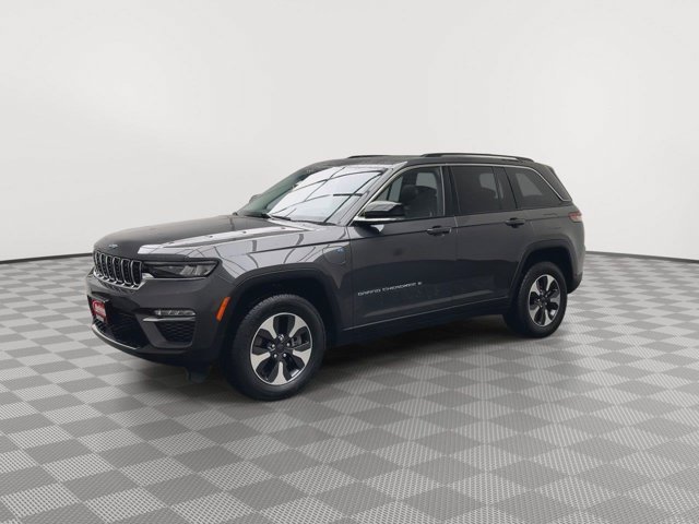 Used 2023 Baltic Gray Metallic Clearcoat Jeep 4X4 image 37