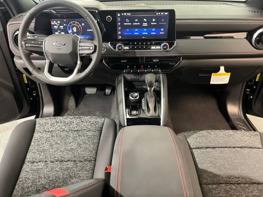 2026 Chevrolet Colorado Z71 - Photo 10