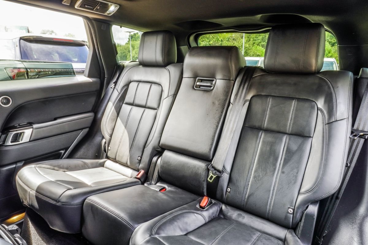 Used 2022 Silver Land Rover HSE Silver Edition image 41
