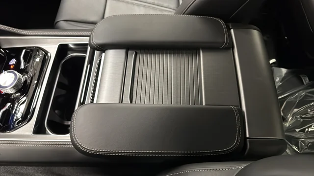 New 2026 High Gloss Black Exterior Paint Jeep Limited Reserve image 20